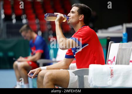 Vit Kopriva della Repubblica Ceca durante la sessione di allenamento prima della partita di qualificazione alla Coppa Davis maschile Repubblica Ceca contro Israele a Vendryne, Repubblica Ceca Foto Stock