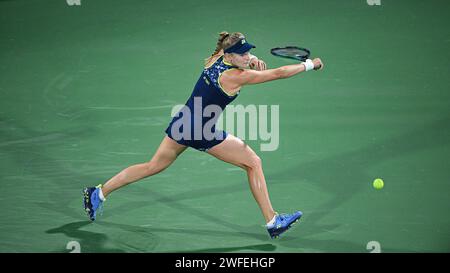 Marketa Vondrousova (CZE) vs Dayana YASTREMSKA (UKR) durante il loro incontro dei quarti di finale di singolare nell'ambito del Dubai Duty Free Tennis Championships WTA 500 il 17 febbraio 2022 a Dubai, Emirati Arabi Uniti. Foto di Victor Fraile / Power Sport Images Foto Stock