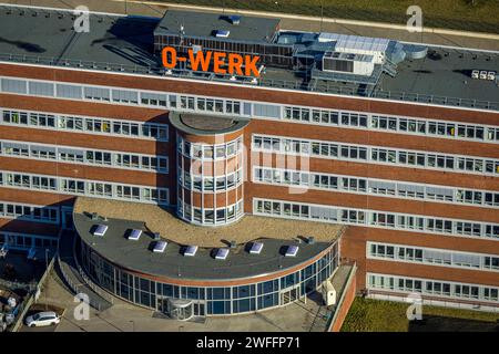 Luftbild, o-Werk Gebäude, Großbaustelle Mark 51/7, o-Werk Campus und Neubau Wissenschafts- und Technologiequartier, ehemaliges Opel Areal an der Autobahn A448, Laer, Bochum, Ruhrgebiet, Nordrhein-Westfalen, Deutschland ACHTUNGxMINDESTHONORARx60xEURO *** Vista aerea, edificio o Werk, grande cantiere Mark 51 7, o Werk Campus e nuovo quartiere scientifico e tecnologico, ex sito Opel sulla superstrada A448, Laer, Bochum, zona della Ruhr, Renania settentrionale-Vestfalia, Germania ATTENTIONxMINDESTHONORARx60xEURO Foto Stock