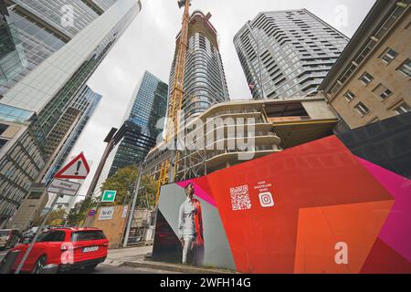 Importante cantiere nel distretto bancario con il nome del progetto Four Frankfurt, Deutsche Bank Triangle, Germania, Assia, Francoforte sul meno Foto Stock