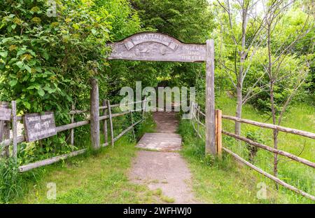 L'antico Maso Plattner (tipica fattoria tirolese), sede del Museo delle api, Costalovara, comune di Ritten, alto Adige. Trentino alto Adige, nord Foto Stock