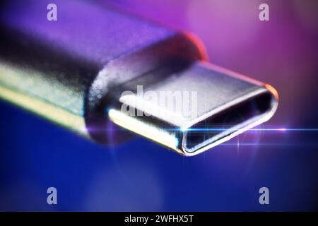 USB-C-Stecker, USB-C als Standardladeanschluss in der EU *** spina USB C, USB C come porta di ricarica standard nell'UE Foto Stock