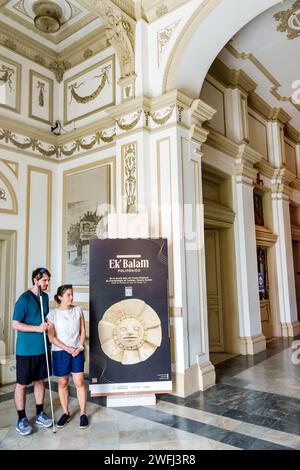 Merida Mexico, zona Paseo Montejo Centro, Museo regionale di Antropologia, Museo di antropologia della residenza di Palacio Canton, eclettica arte barocca francese Foto Stock