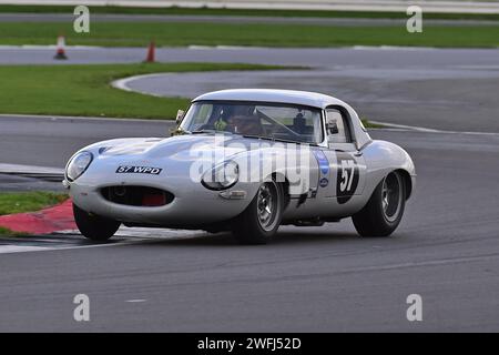 Jonathan Mitchell, Jaguar e-Type semi-leggera, Jaguar Classic Challenge per le vetture Jaguar pre-1966, i veicoli idonei includono: Pre-"66 e-TYPE, C AN Foto Stock