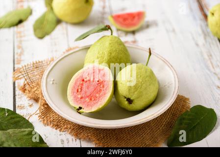 Immagini di guava, guava rosa, guava asiatica deliziosa, immagini di alta qualità Foto Stock