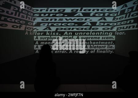 Londra - Serpentine è onorata di presentare una mostra personale di opere recenti dell'artista americana Barbara Kruger (B. 1945, Newark, New Jersey, USA). La mostra è presentata a Serpentine South dal 1 febbraio al 17 marzo 2024 e in ambito pubblico con Outernet Art. È la prima personale istituzionale dell'artista a Londra in oltre 20 anni e un ritorno a Serpentine. Kruger ha precedentemente esposto a Serpentine nel 1994 come parte della mostra collettiva Wall to Wall. Foto Stock