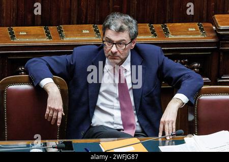 Roma, Italia. 31 gennaio 2024. Foto Roberto Monaldo/LaPresse31-01-2024 Roma politica camera dei deputati - tempo delle interrogazioni nella foto Giancarlo Giorgetti 31-01-2024 Rom e (Italia) politica camera dei deputati - tempo delle interrogazioni nella foto Giancarlo Giorgetti Credit: La Presse/Alamy Live News Foto Stock