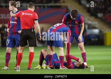 Barcellona, Spagna. 31 gennaio 2024. Ferran Torres dell'FC Barcelona infortunio durante la partita la Liga EA Sports tra FC Barcelona e CA Osasuna giocata al Lluis Companys Stadium il 31 gennaio 2024 a Barcellona, in Spagna. (Foto di Alex Carreras/Imago) credito: PRESSINPHOTO SPORTS AGENCY/Alamy Live News Foto Stock