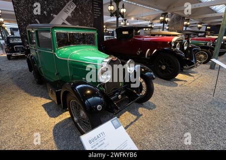 Collezione di auto d'epoca nel Musée National de l'Automobile, Collection Schlumpf è un museo dell'automobile situato a Mulhouse, in Francia. Foto Stock