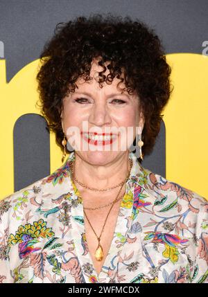 LOS ANGELES, CALIFORNIA - GENNAIO 30: Susie Essman partecipa alla premiere della 12a stagione di "Curb Your Entreasm" di HBO al Directors Guild of America a gennaio Foto Stock