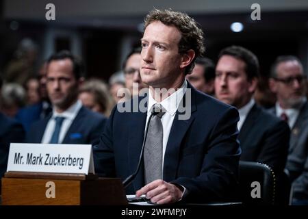 Washington, Distretto di Columbia, USA. 31 gennaio 2024. MARK ZUCKERBERG, fondatore e Chief Executive Officer, Meta, durante un'audizione del comitato giudiziario del Senato presso il Campidoglio degli Stati Uniti. (Immagine di credito: © Michael Brochstein/ZUMA Press Wire) SOLO USO EDITORIALE! Non per USO commerciale! Foto Stock