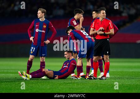 Barcellona, Spagna. 31 gennaio 2024. Ferran Torres (FC Barcelona) viene visto ferito durante la partita di calcio della Liga tra FC Barcelona e CA Osasuna, al Lluis Companys Stadium di Barcellona, Spagna, il 31 gennaio 2024. Foto: Siu Wu. Credito: dpa/Alamy Live News Foto Stock