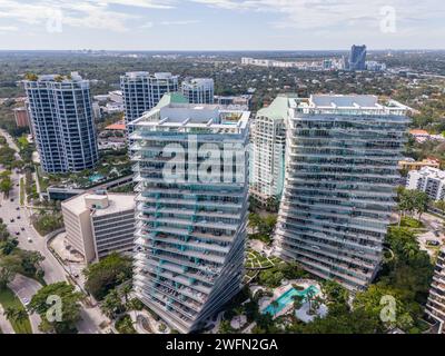 Coconut Grove, Florida, USA - 30 gennaio 2024: Grove at Grand Bay Coconut Grove Foto Stock