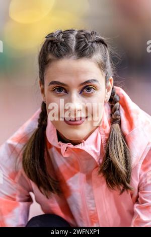 Cottbus, Germania. 31 gennaio 2024. Atletica leggera: Incontro internazionale di salto in alto a Cottbus. Il saltatore Yaroslava Mahuchikh (UKR) si prepara per la competizione. Crediti: Frank Hammerschmidt/dpa/Alamy Live News Foto Stock