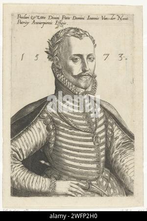 Ritratto di Jan van der Noot, Abraham de Bruyn, stampa del 1573 Jonker Jan van der Noot, poeta olandese, ritratto a metà, corona di alloro. Medaglia intorno al collo con l'immagine di un musicista che suona su un argano. Iscrizione latina. Carta di Anversa che incide persone storiche. Fame  scrittore, 'poeta laureatus'. ritratto di uno scrittore. mantello (+ abiti da uomo). colletto: colletto (+ abiti da uomo). Abbigliamento per la parte superiore del corpo (DOPPIETTA) (+ abiti da uomo). maniche (+ abiti da uomo). collana (+ abiti da uomo). bordo, nastro, treccia (+ abiti da uomo). Baffi Paesi Bassi Foto Stock