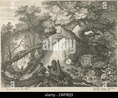 Uomo e quattro capre in una cascata, Aegidio Sadeler (II), dopo Roelant Savery, 1597 - 1629 stampa paesaggio forestale con albero caduto e cascata. In primo piano un uomo seduto e quattro capre. La prima stampa di una serie di sei parti con paesaggi. Praga carta incisione foresta, legno. cascata (+ paesaggio con figure, personale). guida del bestiame, autista del bestiame Foto Stock