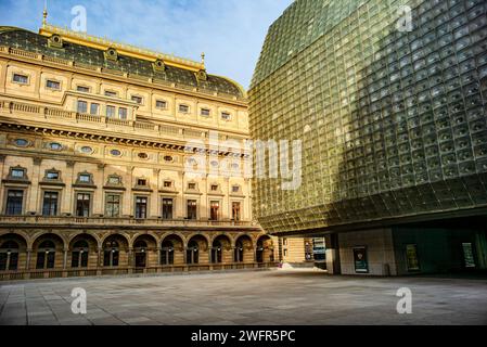 Praha, Repubblica Ceca, 29 ottobre 2023, nova scena building *** Praha, Tschechische Republik, 29. Oktober 2023, nova scena Gebäude Copyright: XWolfgangxSimlingerx Foto Stock