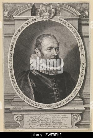 Ritratto di Nicolaas Rockox Jr., all'età di 79 anni, Paulus Pontius, dopo Peter Paul Rubens, dopo Anthony Van Dyck, 1639 stampa Ritratto di Nicolaas Rockox Jr., sindaco di Anversa, insignito del suo stemma. Nel contesto della stalla di Pieth, una lode di sei linee in latino. Supporto araldico per incisione in carta Anversa, araldica Foto Stock