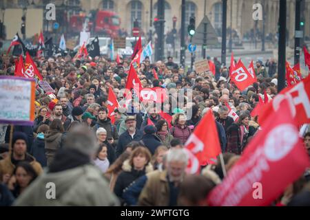 Bordeaux, Francia. 1 febbraio 2024. © PHOTOPQR/sud OUEST/Laurent Theillet ; Bordeaux ; 01/02/2024 ; manifestation enseignants, Grève du 1er février dans les écoles : la manifestation à Bordeaux. Bordeaux le 1er février 2024. Foto Laurent Theillet/Sud Ouest Credit: MAXPPP/Alamy Live News Foto Stock