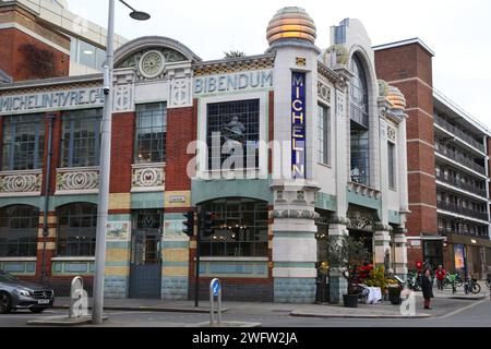 Michelin House Fulham Road Londra Inghilterra il primo quartier generale permanente del Regno Unito e il deposito pneumatici per l'edificio classificato di grado II, ora convertito in Foto Stock