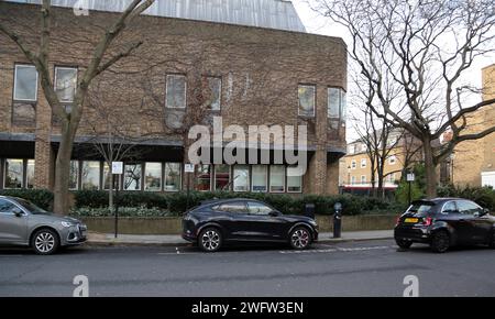 Punto di ricarica per veicoli elettrici con pagamento senza contatto Sydney Street Chelsea Londra Inghilterra Foto Stock