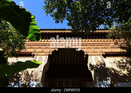 Il Palazzo Bahia è un palazzo di Marrakesh, in Marocco, risalente alla metà del XIX secolo Foto Stock