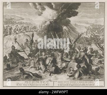 Distruzione dell'esercito egiziano nel Mar Rosso, Gilliam van der Gouwen, dopo Gerard Hoet (i), stampa del 1728 mentre l'esercito egiziano attraversa il Mar Rosso, Mosè fa rifluire l'acqua. Il Faraone e il resto dell'esercito sono allagati e annegati. Sullo sfondo gli Israeliti (es. 14: 23-28). La stampa ha una didascalia in ebraico, latino, francese, inglese, tedesco e olandese. Tipografo: Amsterdampublisher: L'Aia incisione di carta con il suo popolo al sicuro sulla riva, Mosè alza le mani e fa tornare l'acqua; l'esercito del Faraone muore in acqua (Mar Rosso) Foto Stock