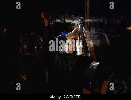 I Blue Angels stanno attualmente conducendo un addestramento invernale presso la Naval Air Facility (NAF) di El Centro, in California, in preparazione della prossima stagione degli spettacoli aerei del 2024. Foto Stock