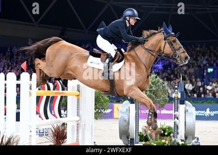 AMSTERDAM - Angelica Augustsson Zanotelli con Kalinka van de Nachtegaele durante la Longines FEI Jumping World Cup al torneo Jumping Amsterdam 2024 alla RAI il 28 gennaio 2024 ad Amsterdam, Paesi Bassi. ANP | Hollandse Hoogte | GERRIT VAN COLOGNE Foto Stock