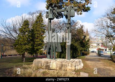 La statua del compositore ungherese Bela Bartok presso il lago Feneketlen a Budapest Foto Stock