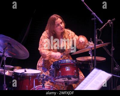 Verona, Teatro Ristori, Italia, 31 gennaio 2024, evita Polidoro durante Maria Pia De Vito 5et - il lavoro di questa donna - Concerto di musica per cantante italiana Foto Stock