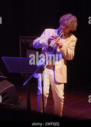 Verona, Teatro Ristori, Italia, 31 gennaio 2024, Mirco Rubegni durante Maria Pia De Vito 5et - il lavoro di questa donna - Concerto di musica per cantante italiana Foto Stock