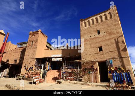 Ouarzazate è una città e capitale della provincia di Ouarzazate nella regione di Drâa-Tafilalet, nel Marocco centro-meridionale. Foto Stock
