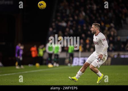 Wolverhampton, Regno Unito. 2 febbraio 2024. Wolverhampton, Inghilterra, 1 febbraio 2024: Luke Shaw della Man Utd in azione durante la partita di calcio della Premier League tra Wolverhampton Wanderers e Manchester United al Molineux Stadium di Wolverhampton, Inghilterra (Richard Callis/SPP) credito: SPP Sport Press Photo. /Alamy Live News Foto Stock