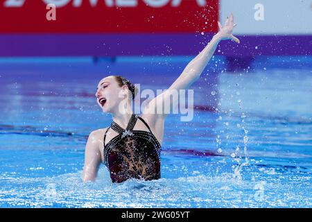 Doha, Qatar. 2 febbraio 2024. DOHA, QATAR - 2 FEBBRAIO: Marloes Steenbeek dei Paesi Bassi in gara con la donna solo Technical il giorno 1: Nuoto artistico dei Campionati mondiali di Doha 2024 il 2 febbraio 2024 a Doha, Qatar. (Foto di MTB-Photo/BSR Agency) credito: BSR Agency/Alamy Live News Foto Stock