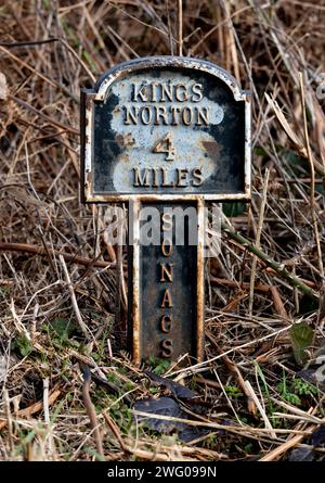 Cartello Stratford-upon-Avon Canal Distance, Shirley, West Midlands, Inghilterra, Regno Unito Foto Stock