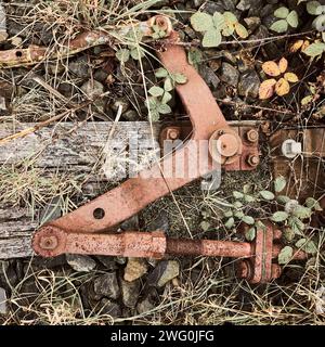 Meccanismo di cambio dei punti sulla linea ferroviaria chiusa e abbandonata Foto Stock