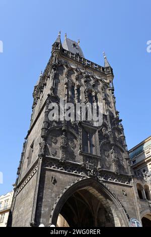 La porta delle polveri a Praga Foto Stock