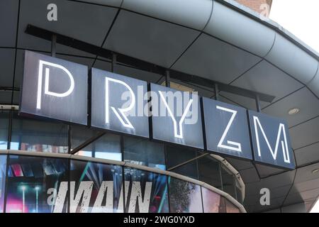 Broad Street, Birmingham 2 febbraio 2024 - il nightclub PRYZM di Broad Street a Birmingham è stato chiuso come parte del gruppo Rekom UK che è entrato in amministrazione. L'Heidi's Bier Bar di Birmingham è stato salvato dalla chiusura poiché ha continuato a superare le proiezioni di vendita. Credito: Stop Press Media/Alamy Live News Foto Stock