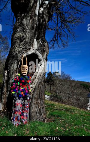 Maschera di Lazarim (Lamego, Portogallo) a Vibo Mask Meeting, Vilariño de Conso, Ourense, Spagna Foto Stock