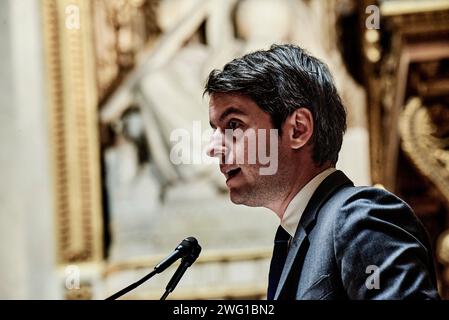 Parigi, Francia. 31 gennaio 2024. © Antonin Burat/le Pictorium/MAXPPP - Parigi 31/01/2024 Antonin Burat/le Pictorium - 31/01/2024 - Francia/Ile-de-France/Parigi - le Premier ministre Gabriel Attal prononce son discours de politique generale devant l'Assemblee nationale, le 30 janvier 2024. - Valeurs ACtuelles out, no jdd, jdd out, RUSSIA OUT, NO RUSSIA #norussia/31/01/2024 - Francia/Ile-de-France (regione)/Parigi - il primo ministro Gabriel Attal pronuncia il suo discorso di politica generale davanti all'Assemblea nazionale francese il 30 gennaio 2024. Credito: MAXPPP/Alamy Live News Foto Stock