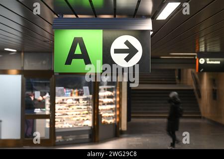 Praga, Repubblica Ceca. 2 febbraio 2024. Stazione della metropolitana Jiriho z Podebrad a Praga, Repubblica Ceca, 2 febbraio 2024. Crediti: Michal Kamaryt/CTK Photo/Alamy Live News Foto Stock