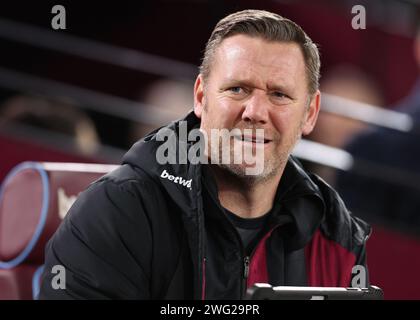 Londra, Regno Unito. 1 febbraio 2024. Kevin Nolan, primo allenatore della squadra del West Ham United durante la partita di Premier League allo Stadio di Londra. Il credito fotografico dovrebbe leggere: Paul Terry/Sportimage Credit: Sportimage Ltd/Alamy Live News Foto Stock