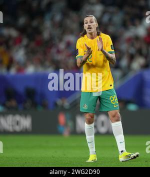 Al Wakrah, Qatar. 2 febbraio 2024. Al-Wakrah, QATAR - 2 febbraio - l'australiano Jackson Irvine durante la partita tra Australia e Corea del Sud nei quarti di finale all'AFC Asia Cup allo stadio al Janoub di al-Wakrah, Qatar, 02 febbraio 2024. Crediti: Sebo47/Alamy Live News Foto Stock