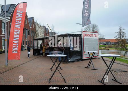 Bancarelle di pesce al mercato del venerdì nella città olandese di Waddinxveen Foto Stock