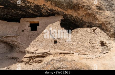 Strutture Mogollon al Gila Cliff Dwellings National Monument nel New Mexico. Foto Stock