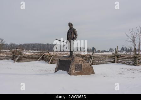 Monumento a John Burns in un freddo pomeriggio invernale, Gettysburg, Pennsylvania USA Foto Stock