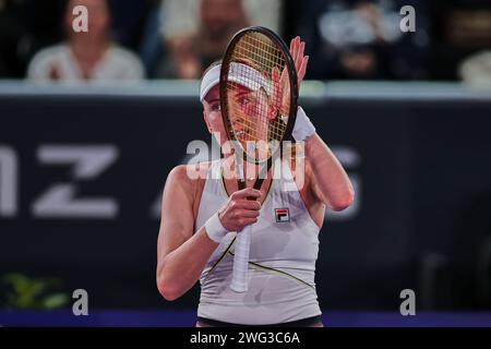 Linz, alta Austria, Austria. 2 febbraio 2024. Ekaterina Alexandrova in azione durante l'alta Austria Ladies Linz - Womens Tennis, WTA500 (Credit Image: © Mathias Schulz/ZUMA Press Wire) SOLO USO EDITORIALE! Non per USO commerciale! Foto Stock
