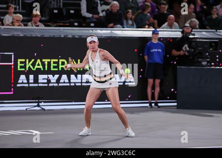 Linz, alta Austria, Austria. 2 febbraio 2024. Ekaterina Alexandrova in azione durante l'alta Austria Ladies Linz - Womens Tennis, WTA500 (Credit Image: © Mathias Schulz/ZUMA Press Wire) SOLO USO EDITORIALE! Non per USO commerciale! Foto Stock