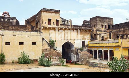 Vista delle rovine del forte Jhunjhunu, Rajasthan, India. Foto Stock